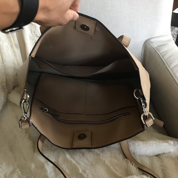 Used original MICHAEL KORS 2 way bag - Picture 4 of 5